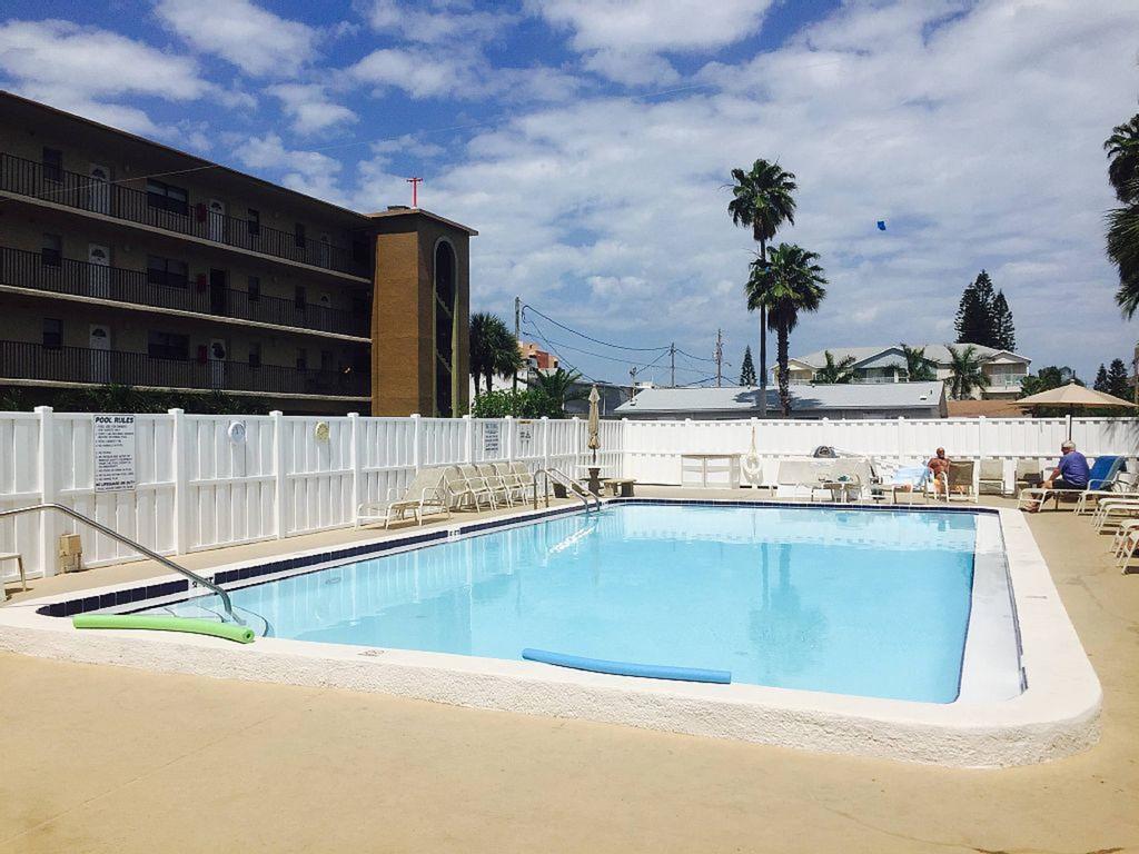 Escape To Paradise St. Pete Beach Eksteriør billede